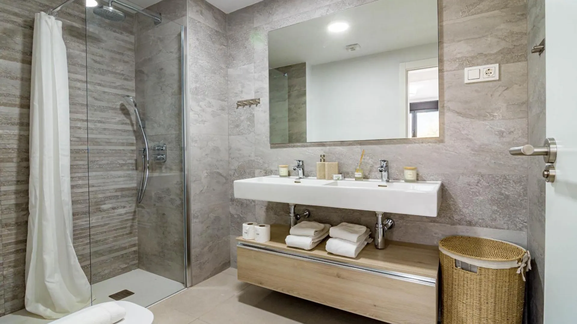 Lme9Ba- Modern Flat Close To Beach And Port Estepona 0*,