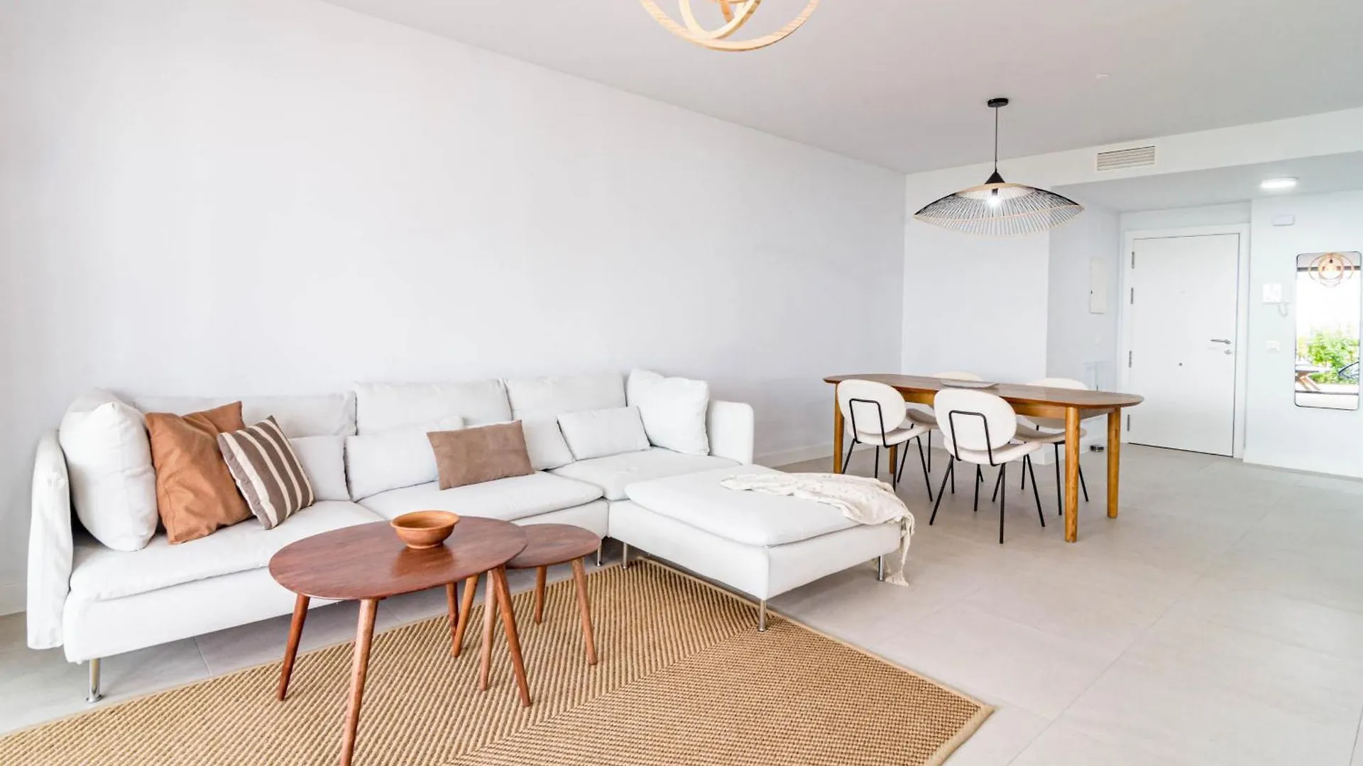 Apartment Lme9Ba- Modern Flat Close To Beach And Port Estepona Spain